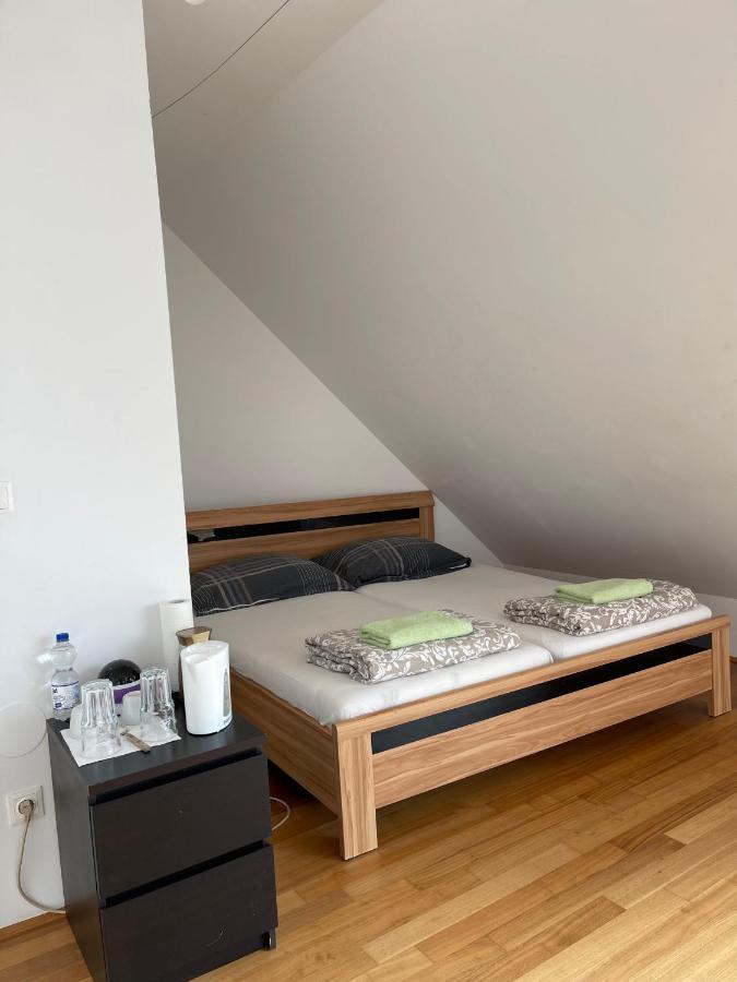 Rooftop Room With Terrace. Viena Exterior foto